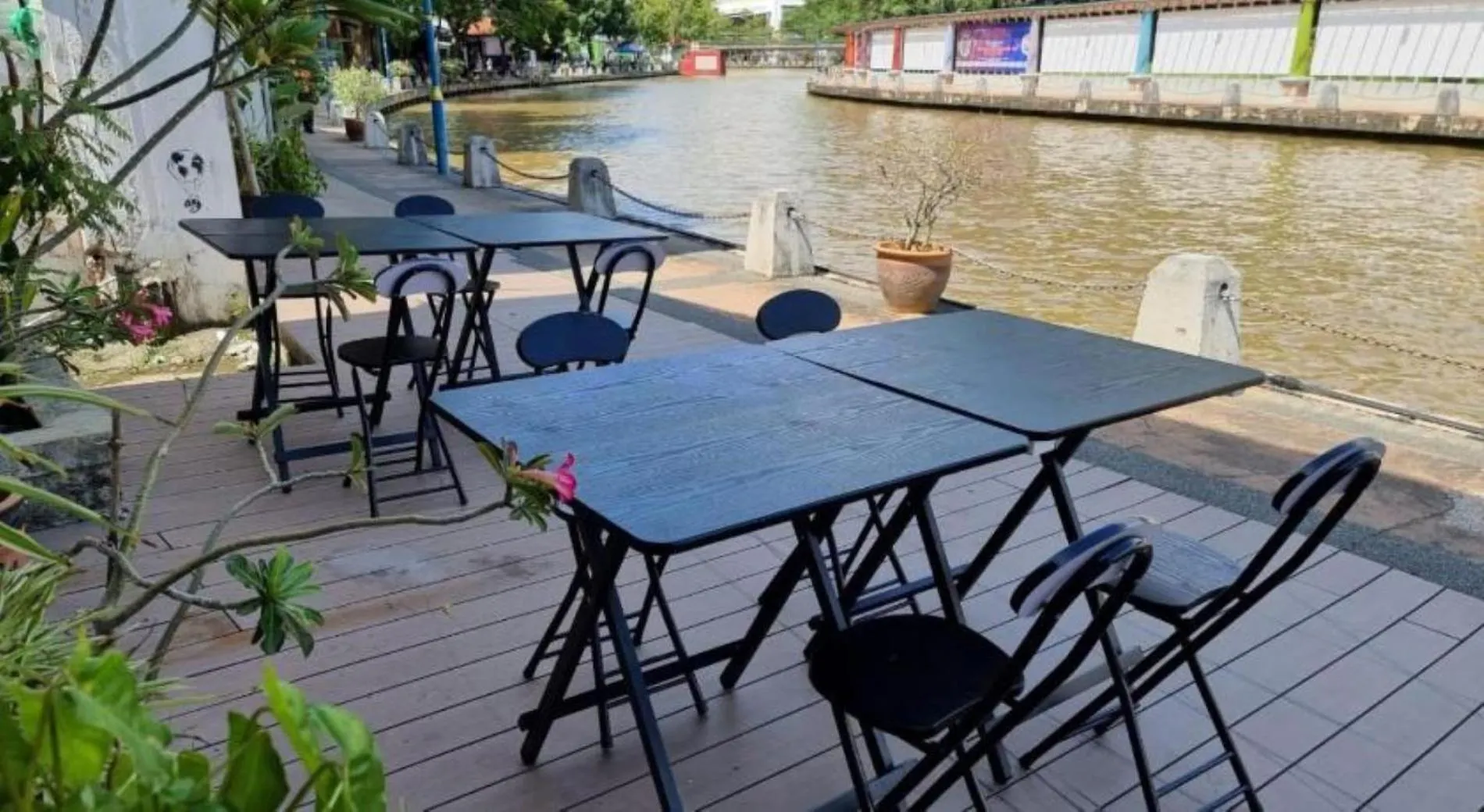 Vspace Plt Guesthouse & Cafe Malacca Malaysia